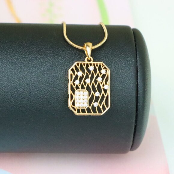 "Rose Gold Rectangle Pendant with Crystal Accents, XPPT1307 - Picture 5 of 12